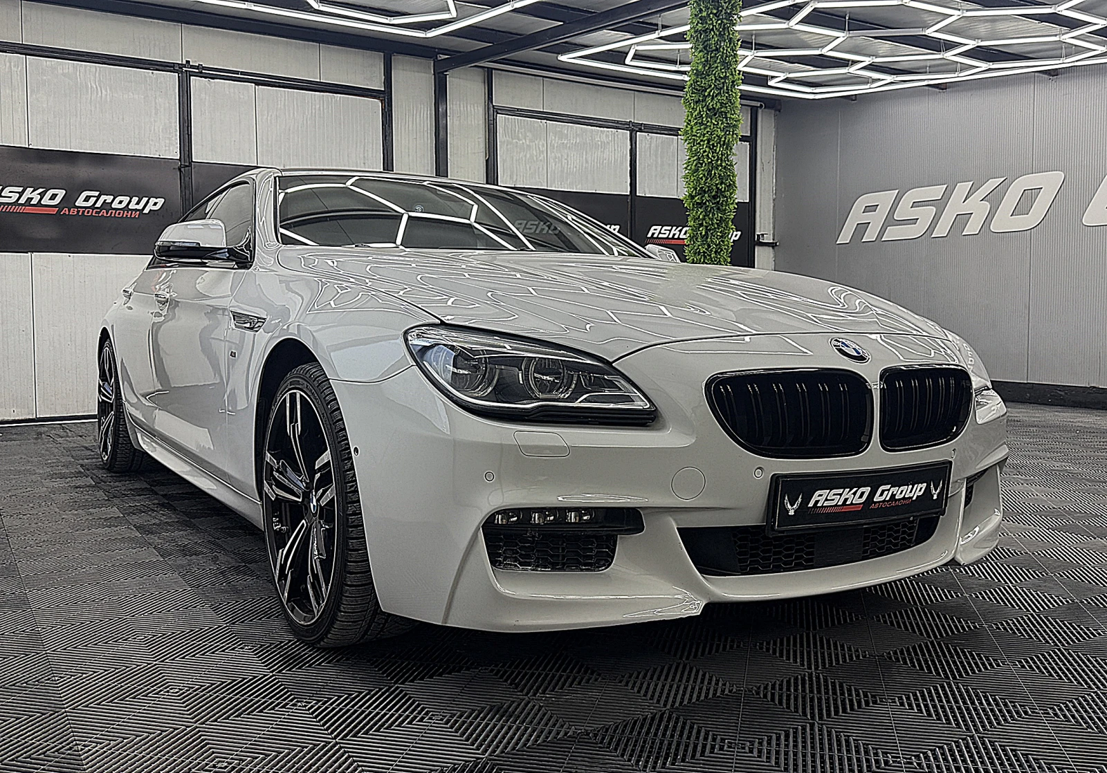 BMW 640 M-PAKET/4.0D//Xdrive/digital/СОБСТВЕН ЛИЗИНГ, снимка 3 - Автомобили и джипове - 55539011