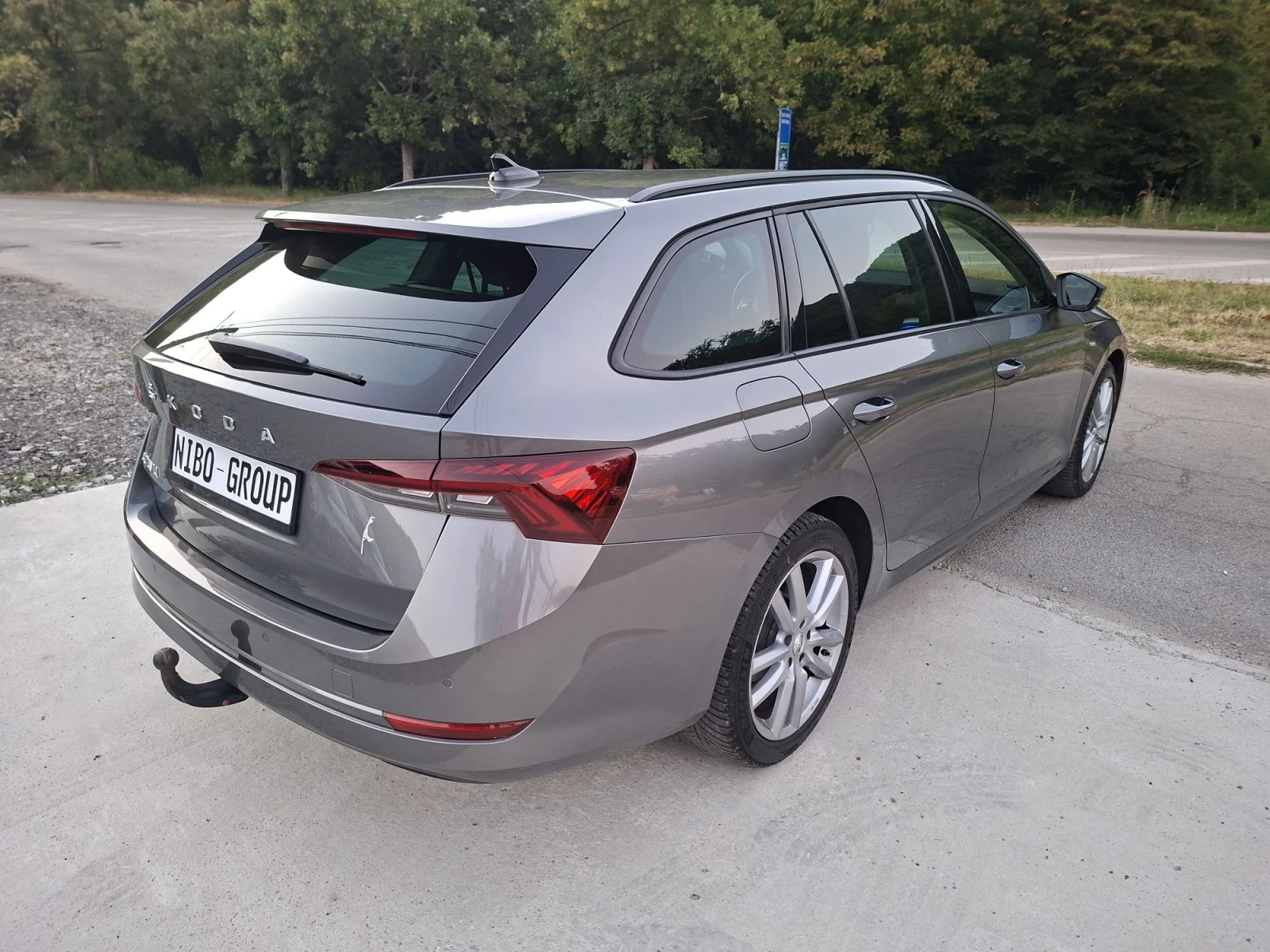 Skoda Octavia 2.0* DSG* A/C* XENON, снимка 5 - Автомобили и джипове - 55769544