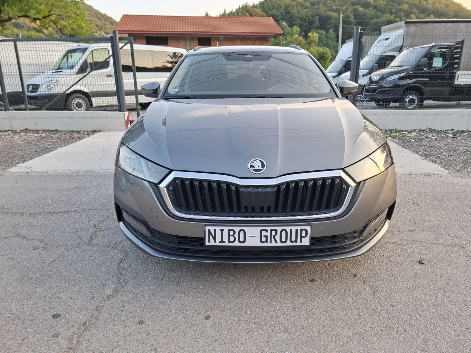 Skoda Octavia 2.0* DSG* A/C* LED* NAVI* , снимка 8 - Автомобили и джипове - 55769544