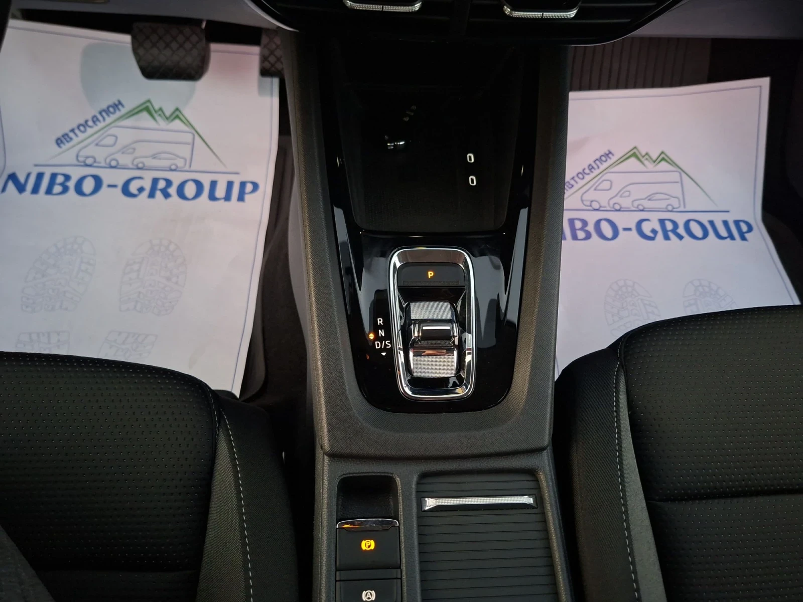 Skoda Octavia 2.0* DSG* A/C* XENON, снимка 16 - Автомобили и джипове - 55769544