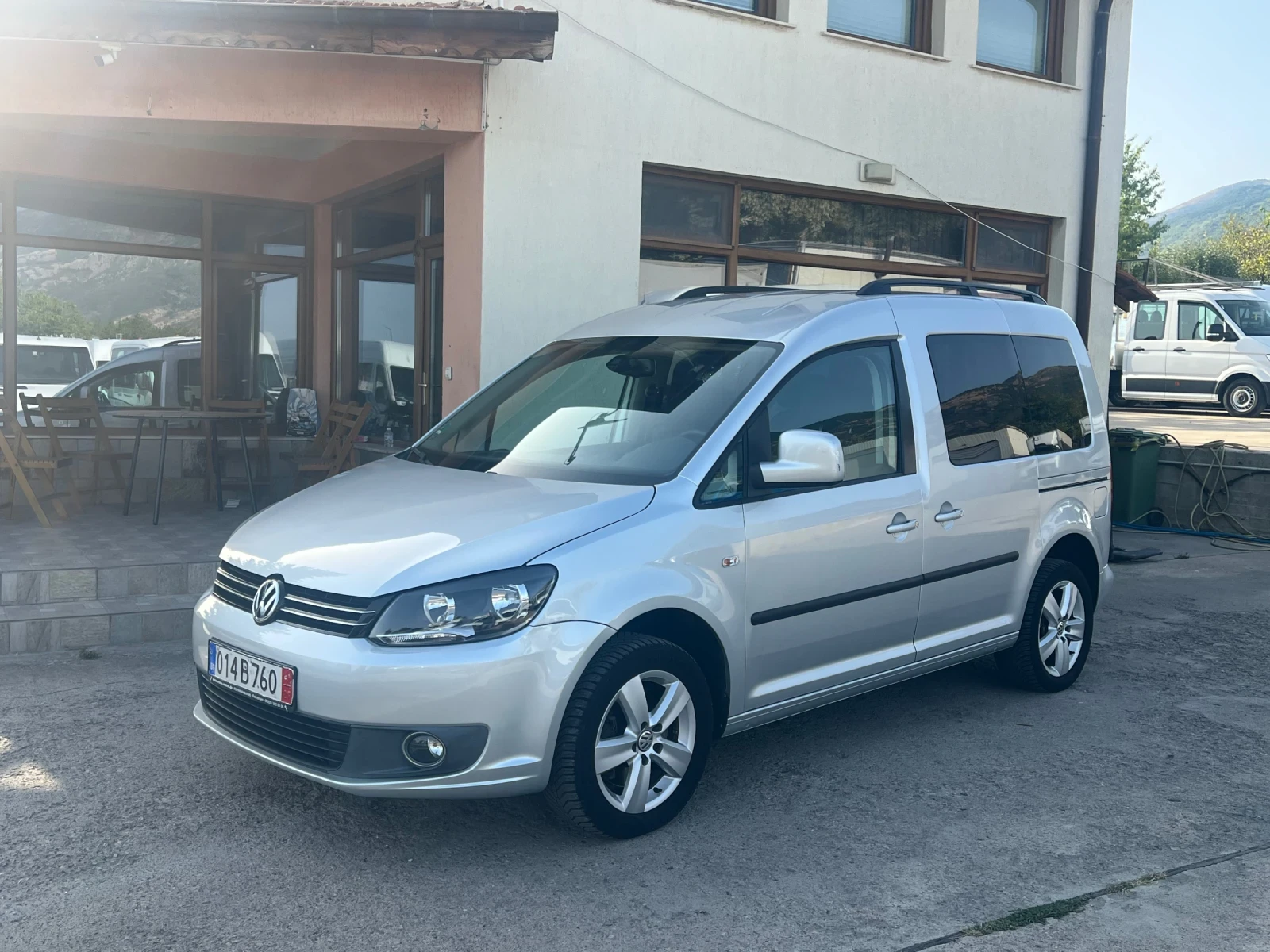 VW Caddy 2.0 TDI  DSG, снимка 4 - Автомобили и джипове - 55862924