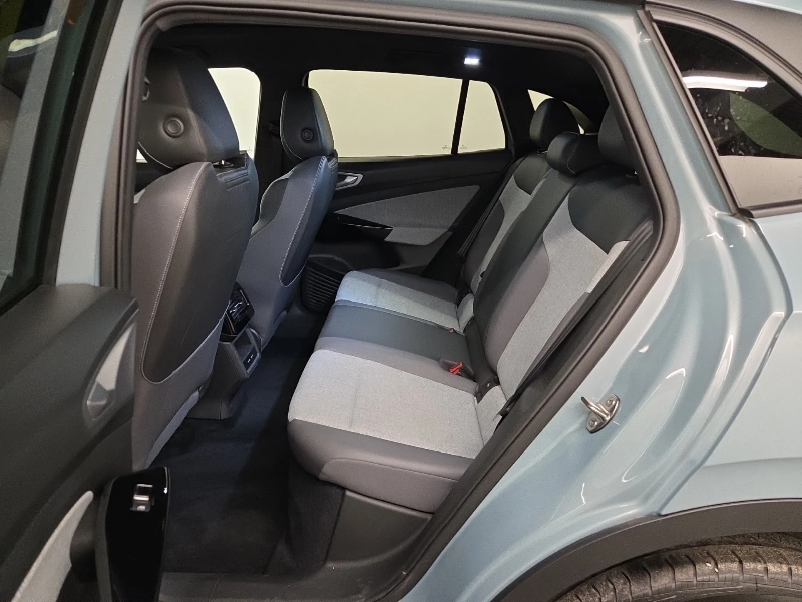 VW ID.4 * PRO * CARFAX * , снимка 10 - Автомобили и джипове - 56160201