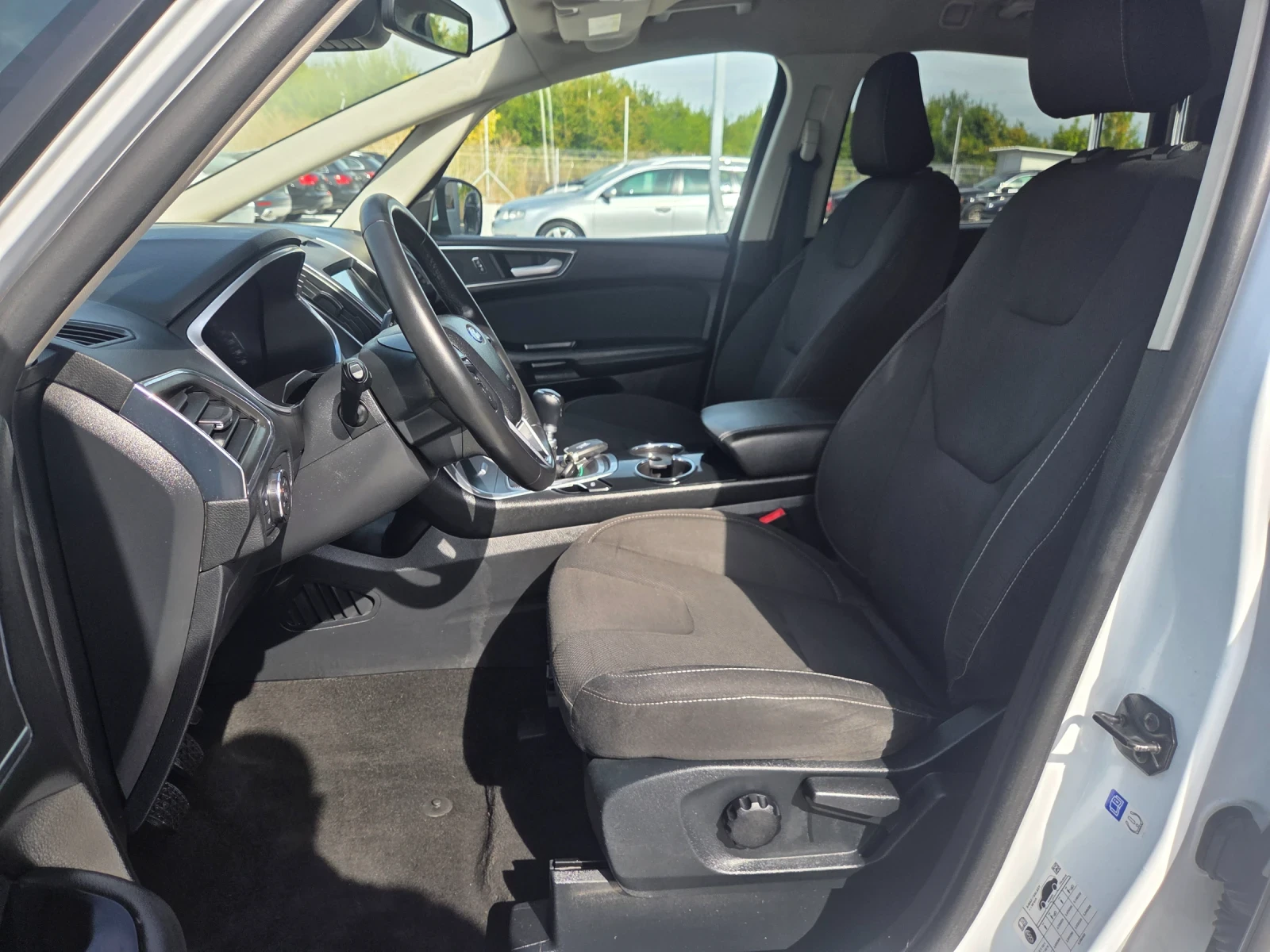 Ford S-Max 6+ 1/EU6D/NAVI/КАМЕРА, снимка 9 - Автомобили и джипове - 56232123