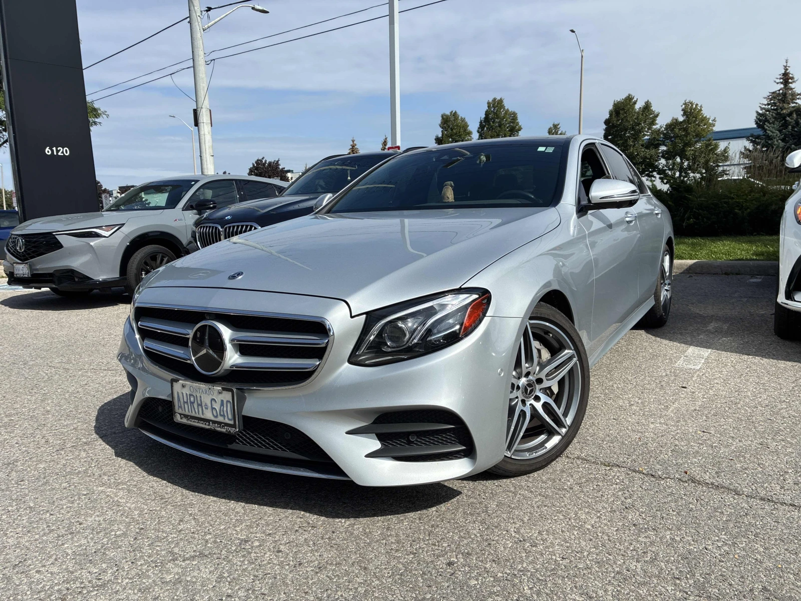 Mercedes-Benz E 350 / 360 /  Distronic / Burmester / Carfax