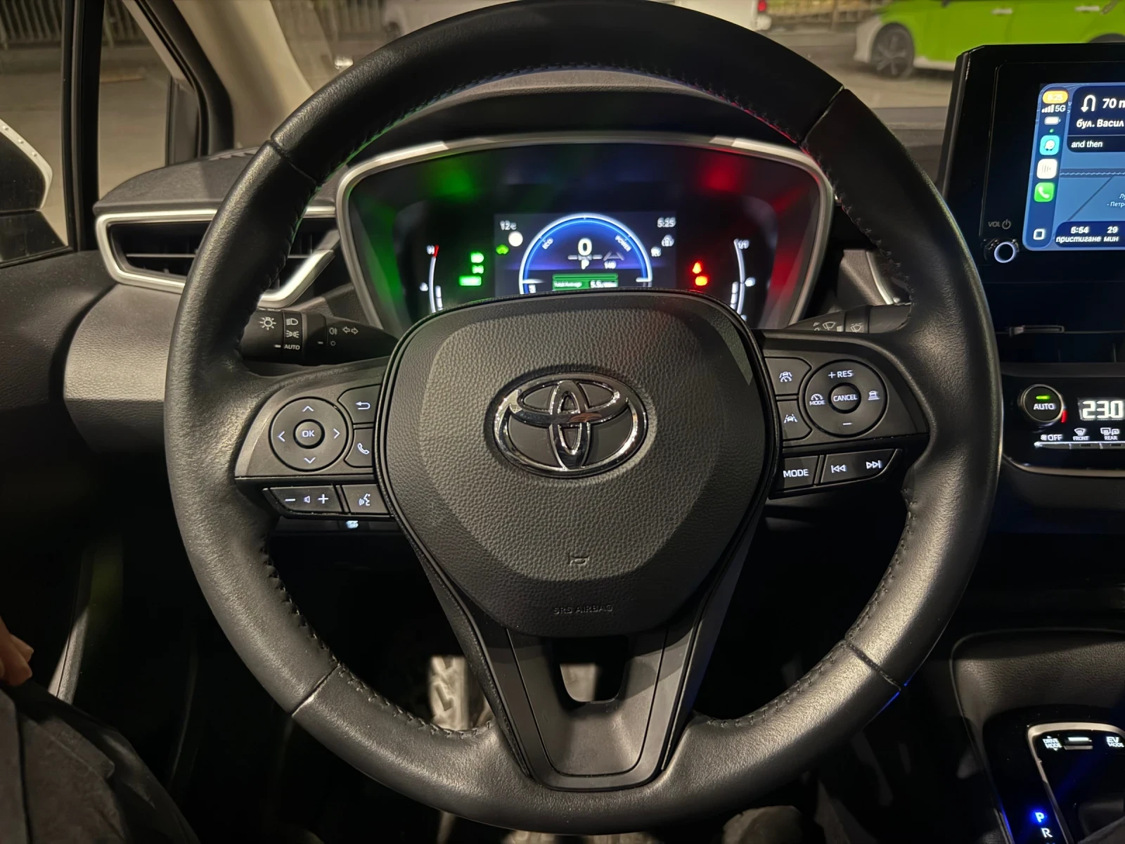 Toyota Corolla Седан/хибрид, снимка 9 - Автомобили и джипове - 56273987