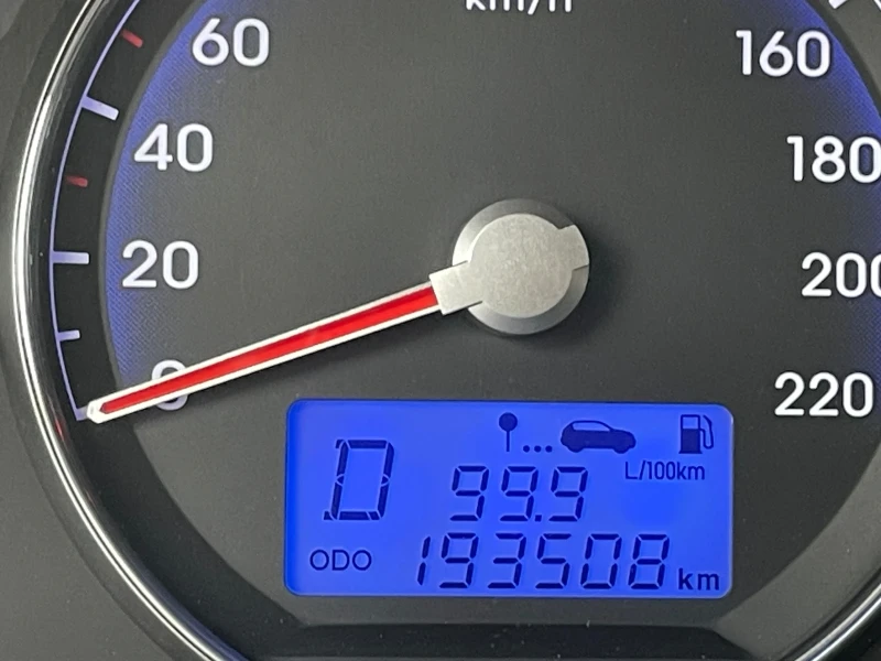 Hyundai Santa fe 2.2 CRDI 4x4 197к.с., снимка 9 - Автомобили и джипове - 52957033