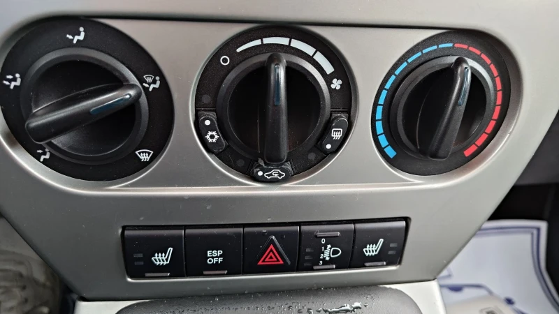 Jeep Compass 2.4i Limited 4x4, снимка 13 - Автомобили и джипове - 52049410