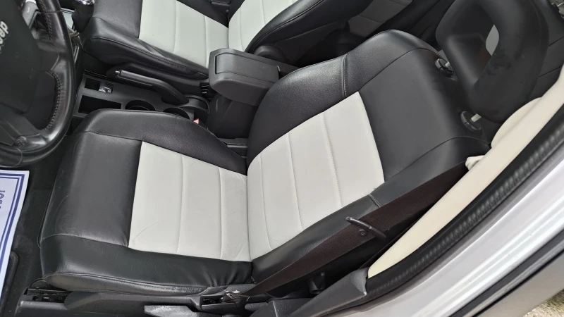 Jeep Compass 2.4i Limited 4x4, снимка 10 - Автомобили и джипове - 52049410