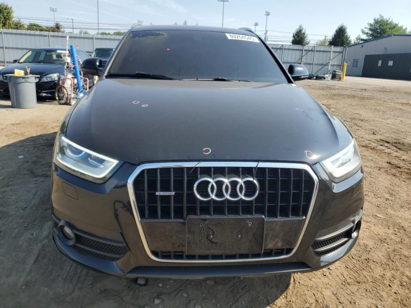 Audi Q3, снимка 5 - Автомобили и джипове - 52240901