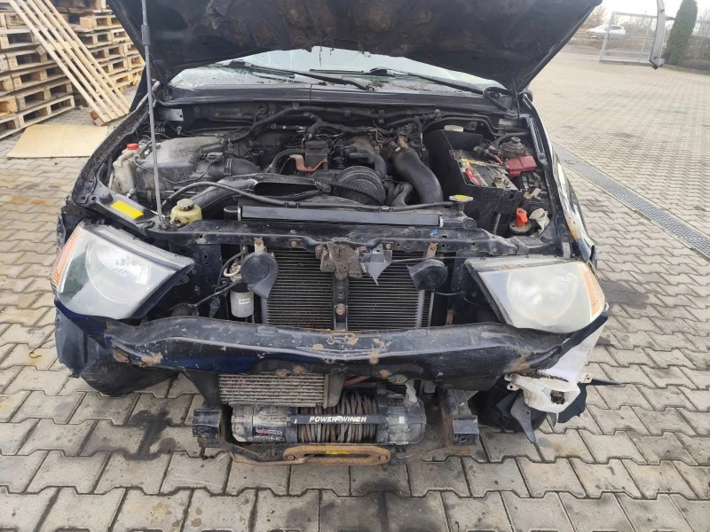 Mitsubishi L200, снимка 9 - Автомобили и джипове - 53037453