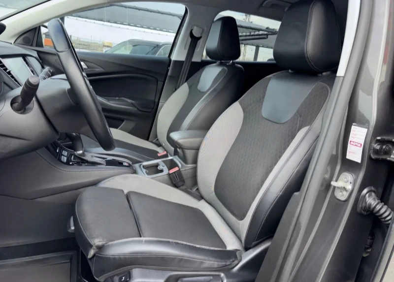 Opel Grandland X 1.6D-KEYLESS- BLIND SPOT-LANE ASSIST-CARPLAY-FULL, снимка 15 - Автомобили и джипове - 53227114