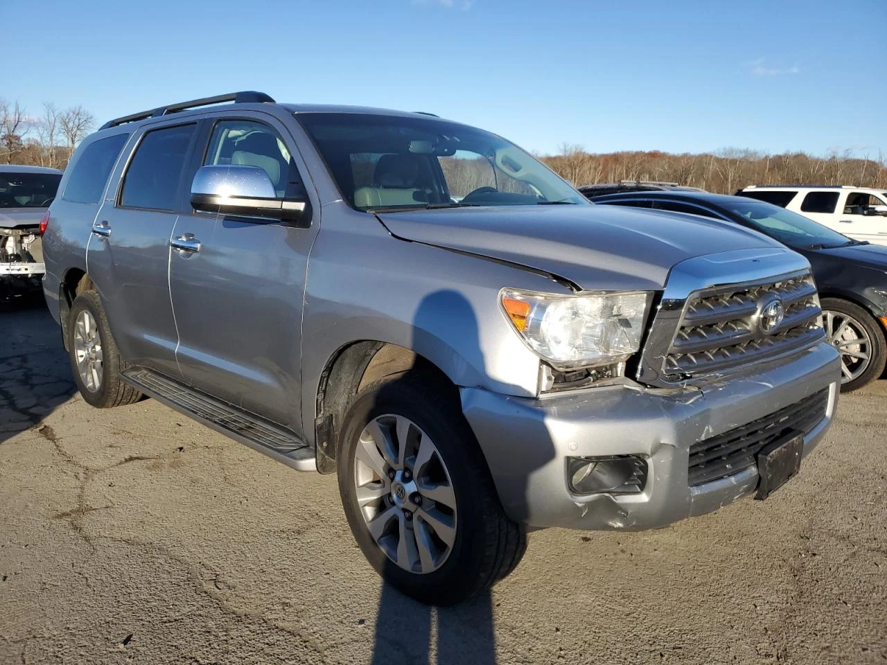 Toyota Sequoia LIMITED AWD - изображение 4