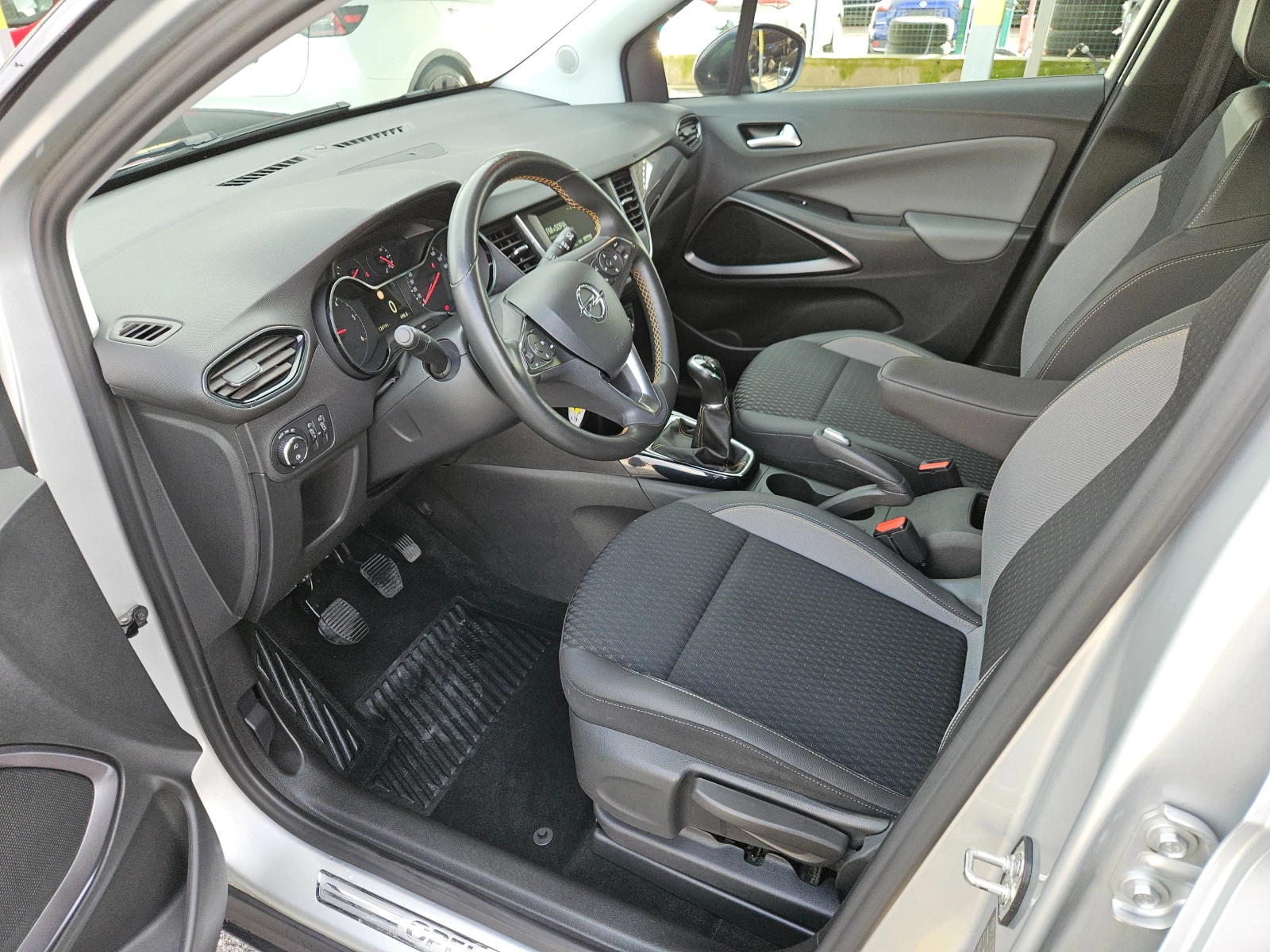 Opel Crossland X 1.6CDTI/COSMO/BLACK FRIDAY/LED/КАМЕРА/NAVI/БЛУТУТ - изображение 9