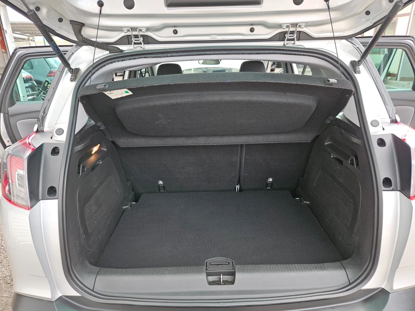 Opel Crossland X 1.6CDTI/COSMO/BLACK FRIDAY/LED/КАМЕРА/NAVI/БЛУТУТ - изображение 4