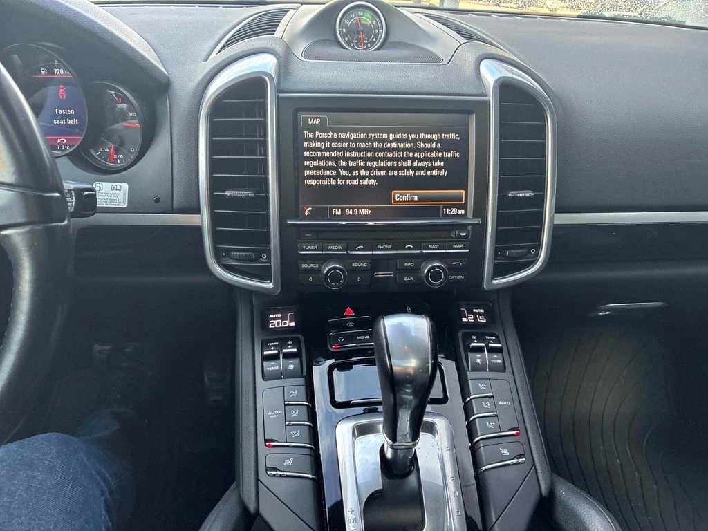 Porsche Cayenne * Diesel * CARFAX * БЕЗ ПЪРВОНАЧАЛНА ВНОСКА - изображение 9