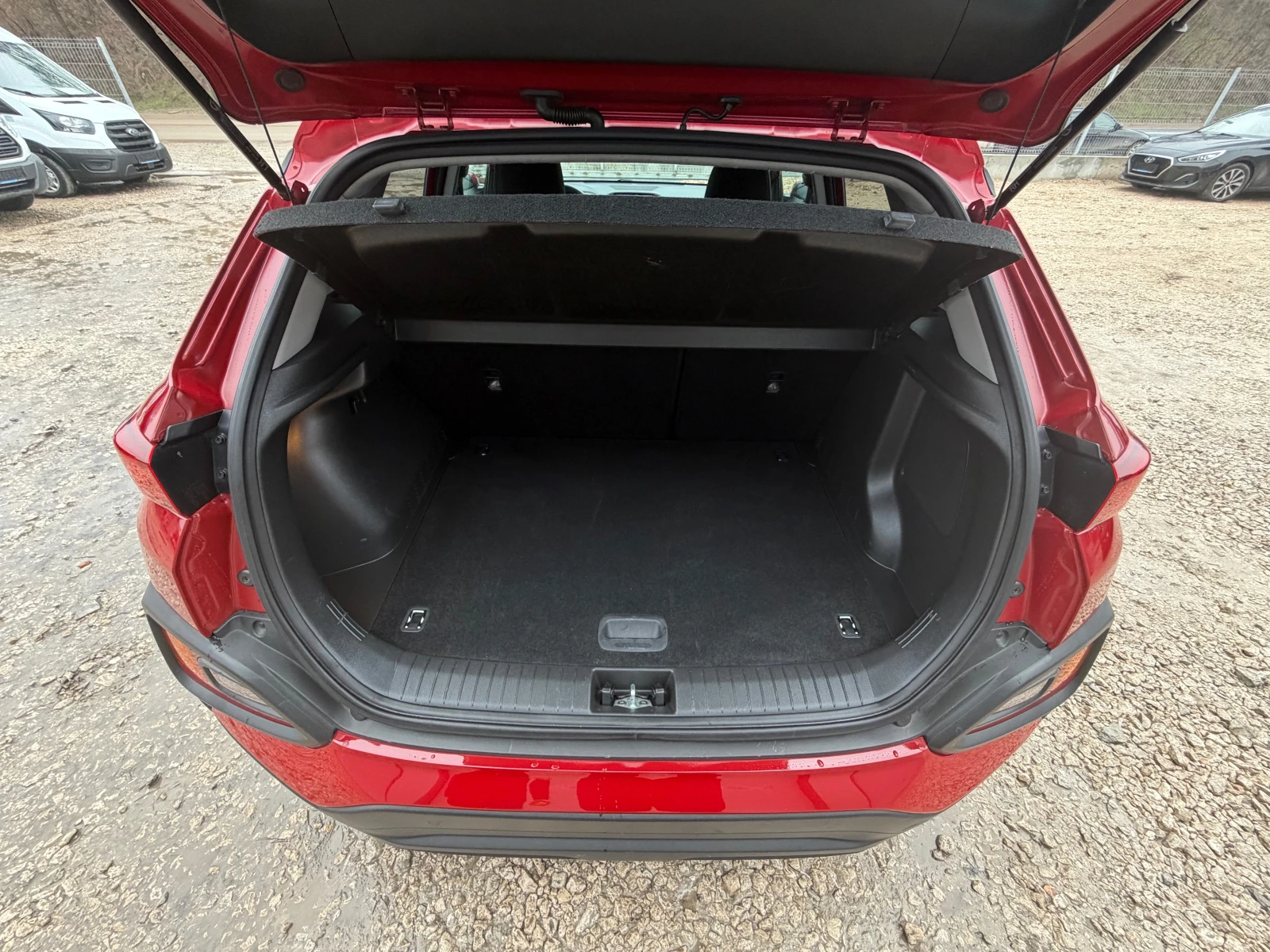 Hyundai Kona 1.6CRDI* 4X4* TOP* AVTOMAT* 099000KM - изображение 7