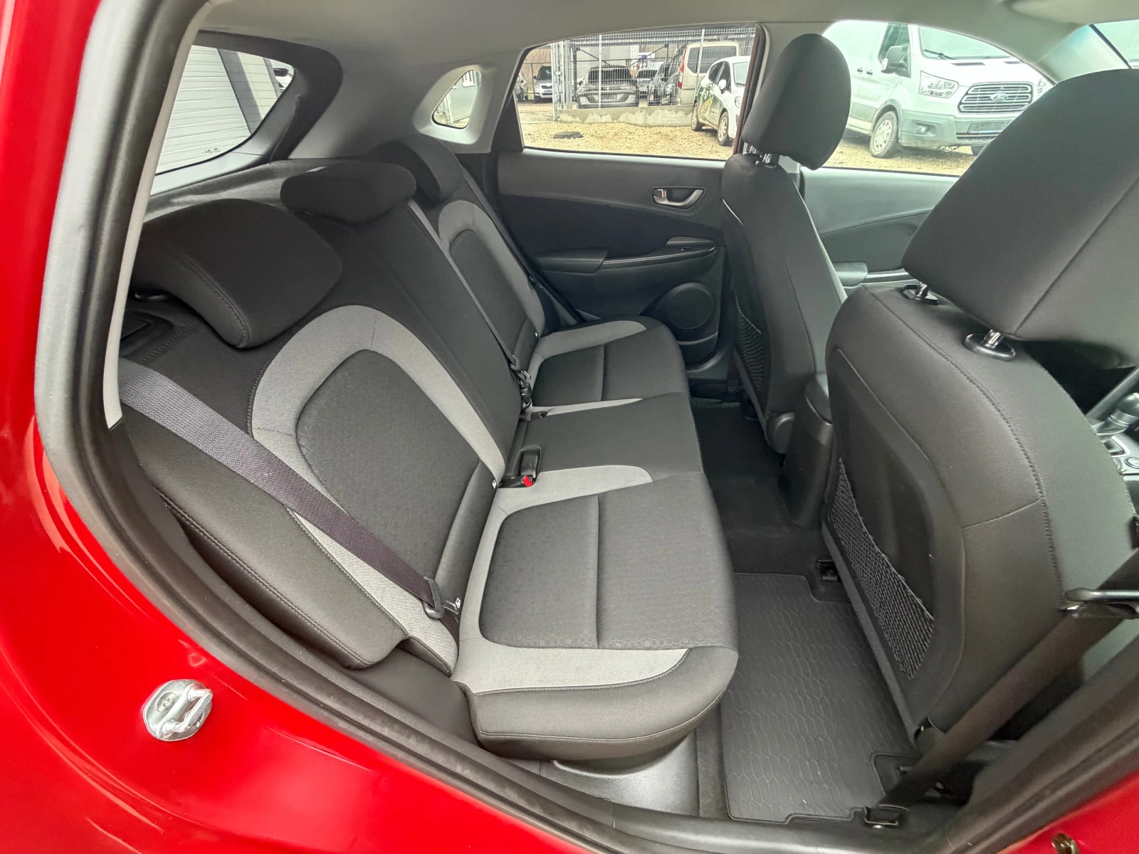 Hyundai Kona 1.6CRDI* 4X4* TOP* AVTOMAT* 099000KM - изображение 9