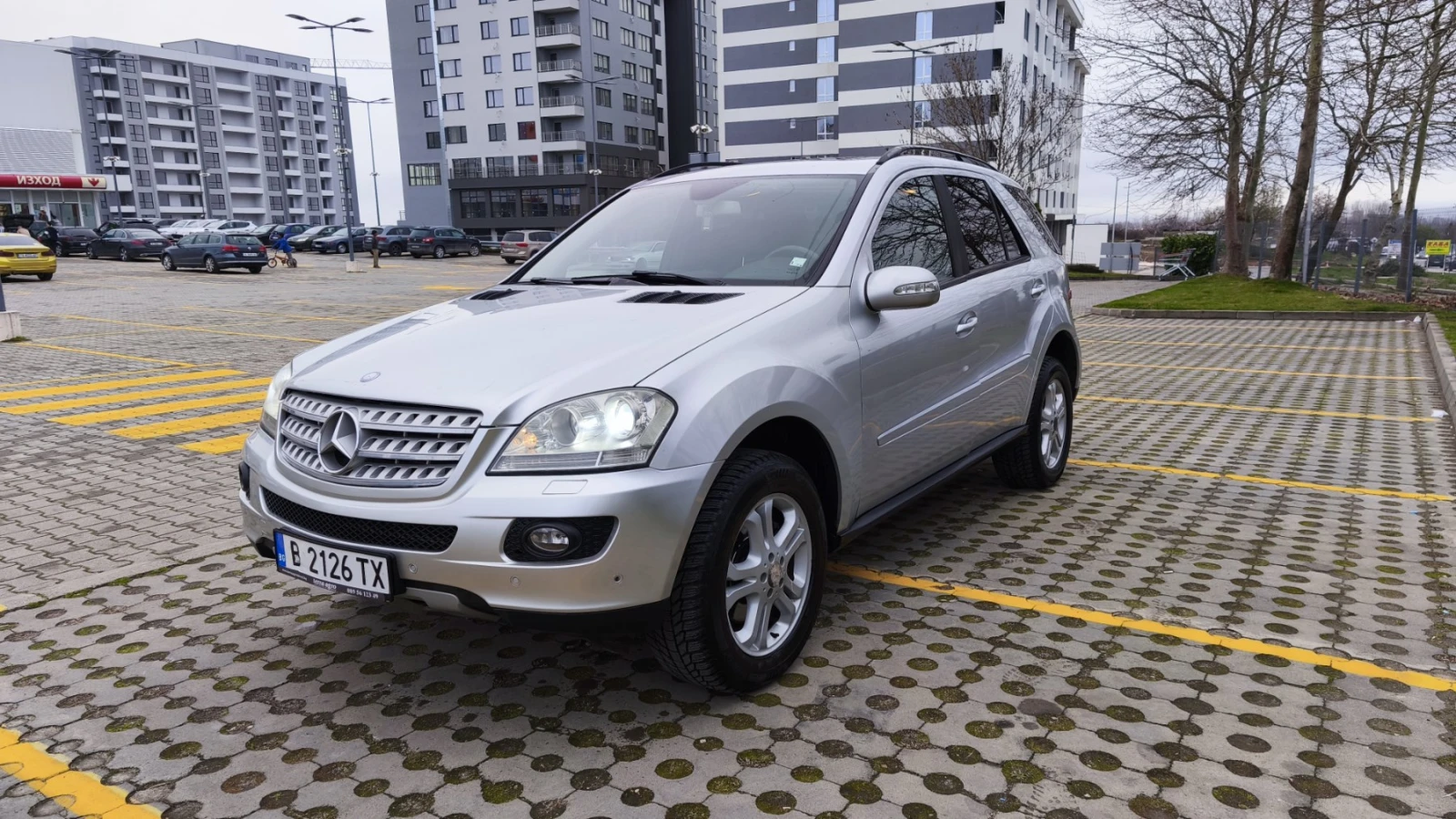 Mercedes-Benz ML 280, снимка 3 - Автомобили и джипове - 54072345