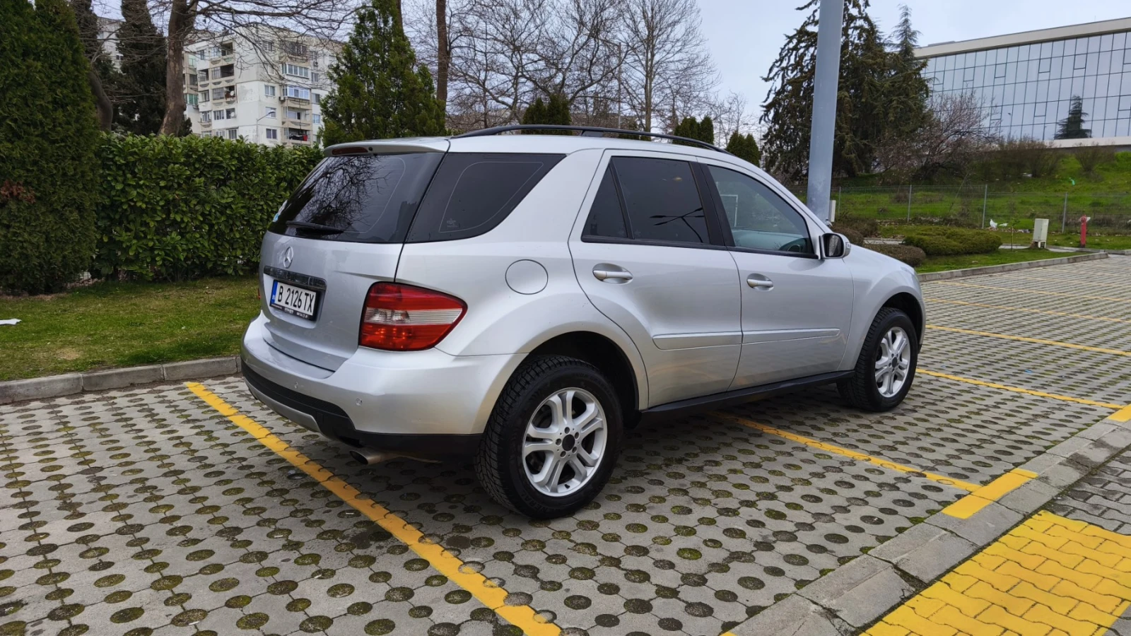 Mercedes-Benz ML 280, снимка 7 - Автомобили и джипове - 54072345
