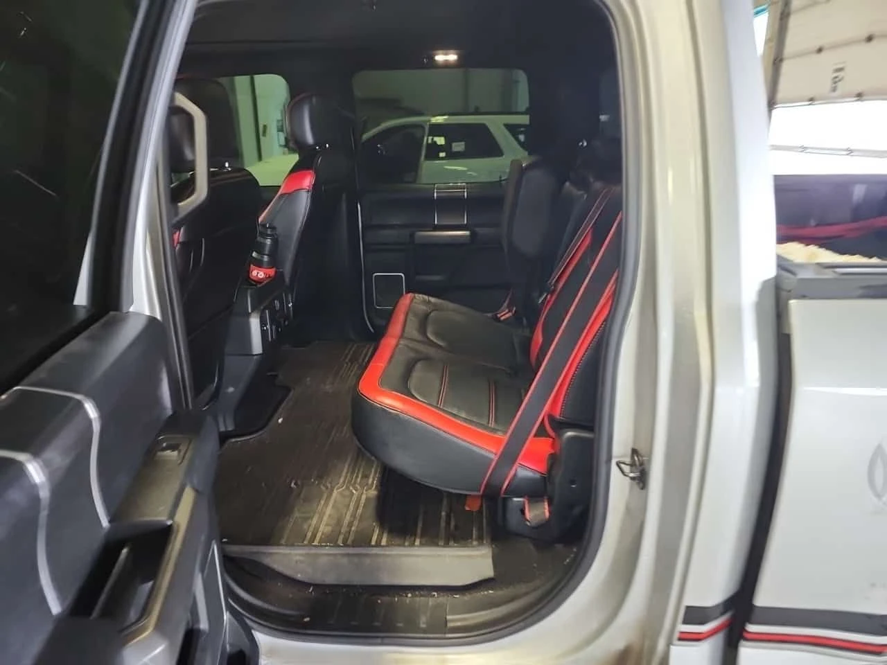 Ford F150 * LARIAT * ГЛАВНО ПРЕДСТАВИТЕЛСТВО НА FORD* , снимка 11 - Автомобили и джипове - 54147377