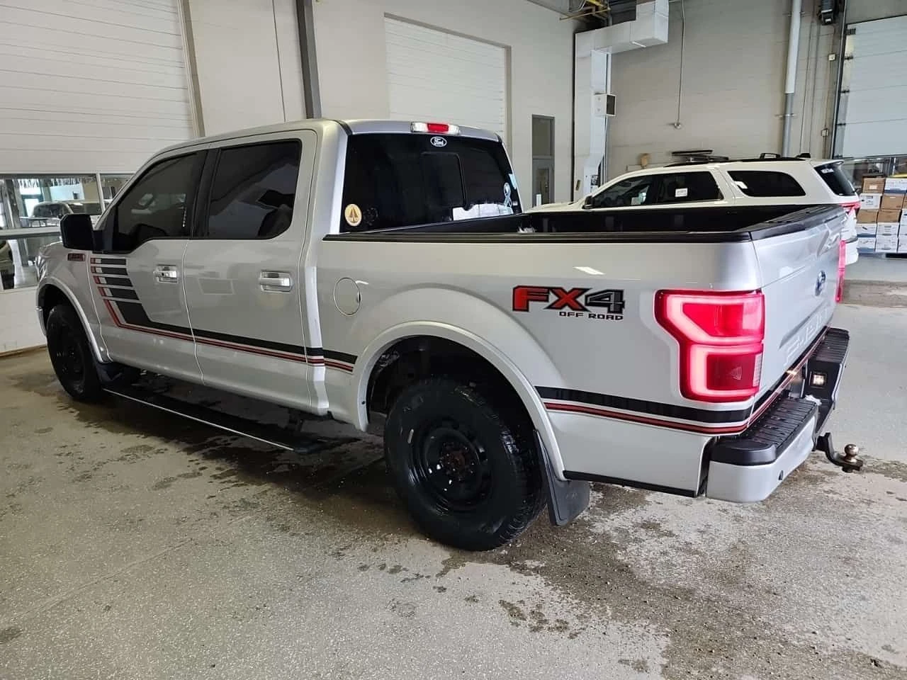 Ford F150 * LARIAT * ГЛАВНО ПРЕДСТАВИТЕЛСТВО НА FORD* , снимка 4 - Автомобили и джипове - 54147377