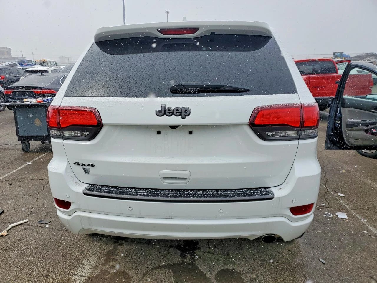 Jeep Grand cherokee 3.6* 4Х4* LIMITED* РЕАЛНИ КМ!, снимка 6 - Автомобили и джипове - 54159316