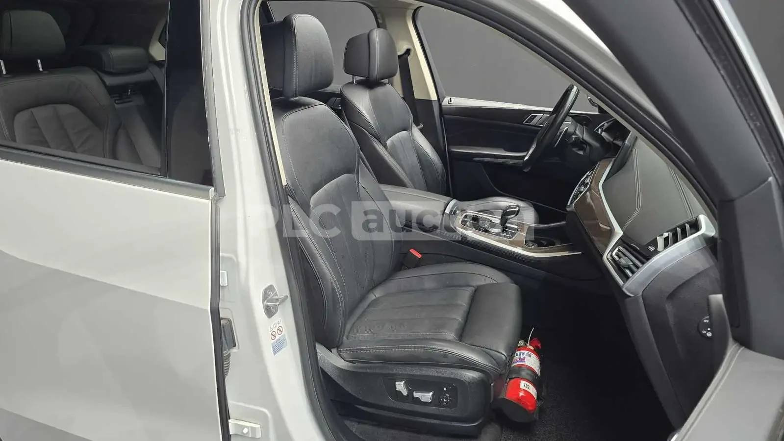 BMW X5 * HEAD-UP DISPLAY * ПАНОРАМА * DISTRONIC, снимка 12 - Автомобили и джипове - 54267959