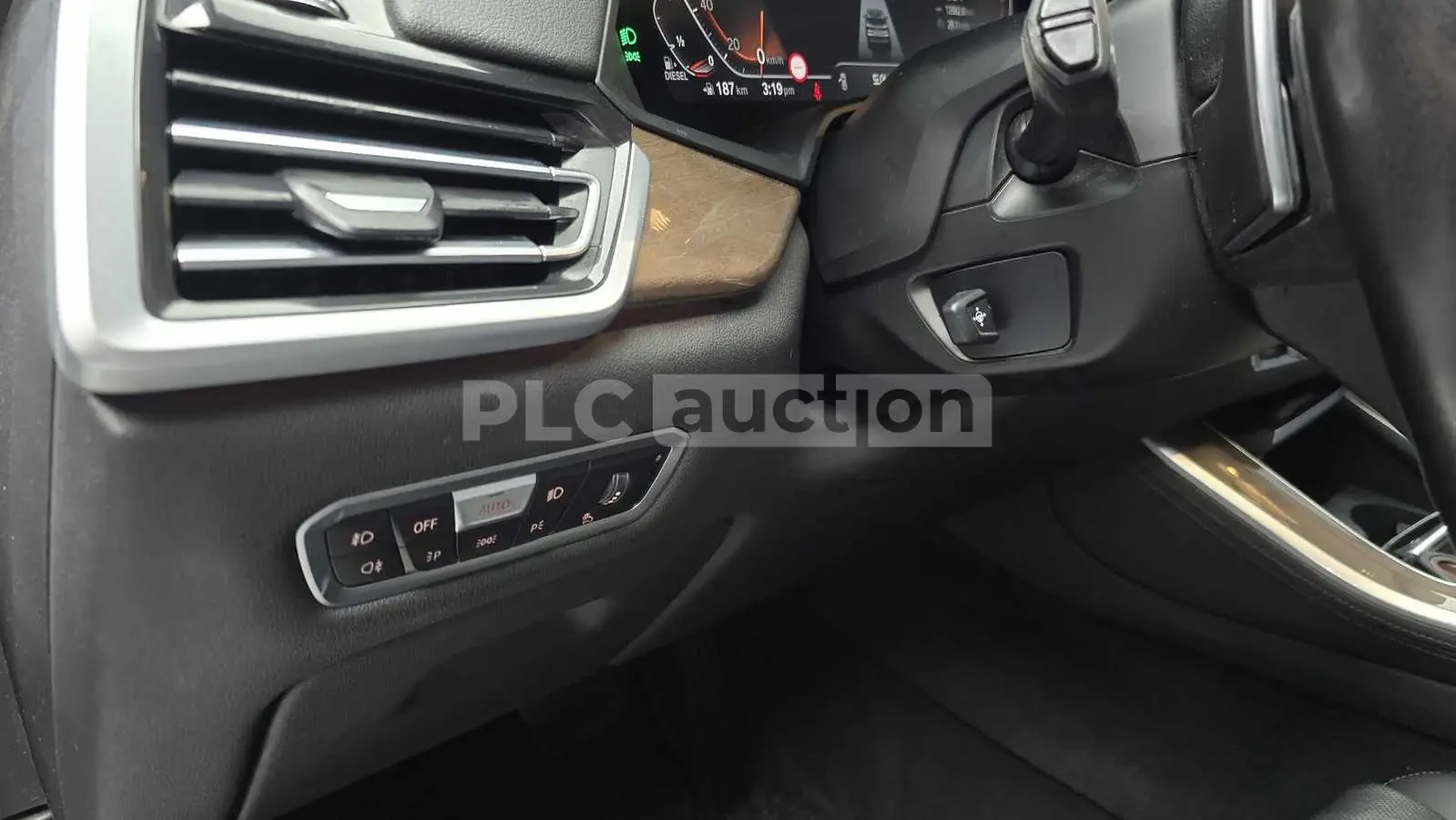 BMW X5 * HEAD-UP DISPLAY * ПАНОРАМА * DISTRONIC, снимка 15 - Автомобили и джипове - 54267959