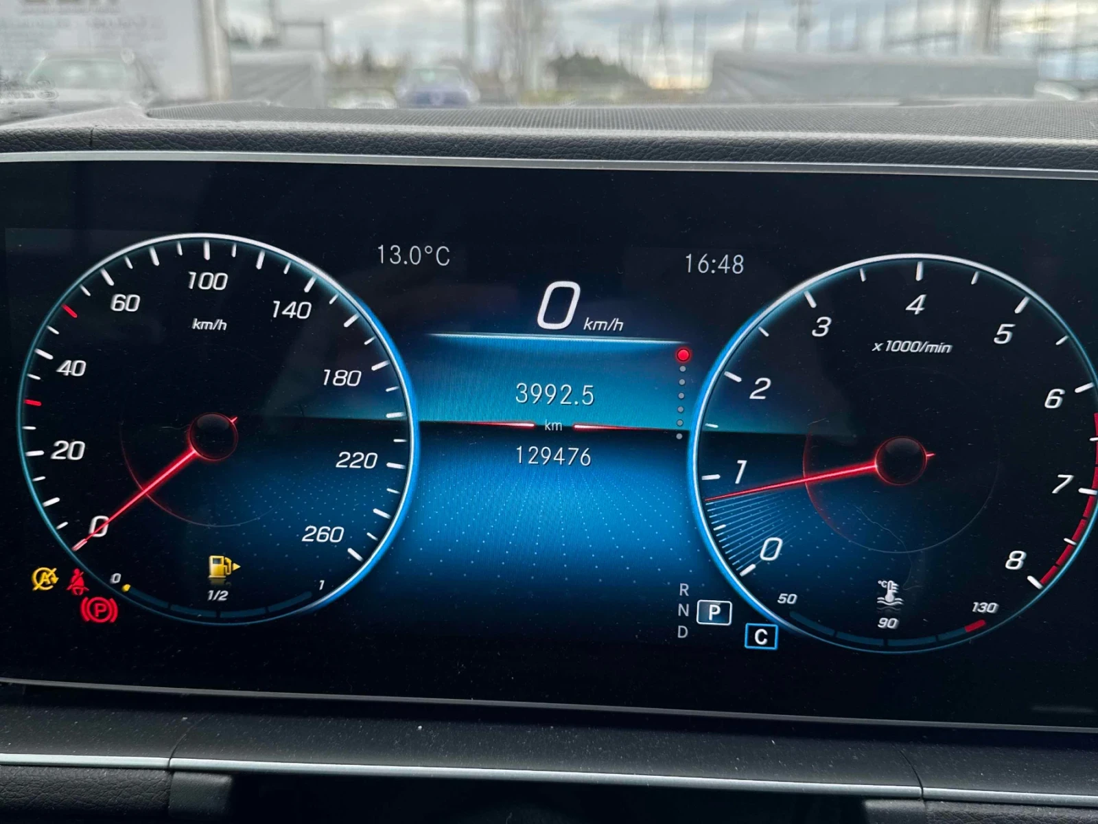 Mercedes-Benz GLE 350 BURMESTER * DISTRONIC * CARFAX, снимка 8 - Автомобили и джипове - 54543664
