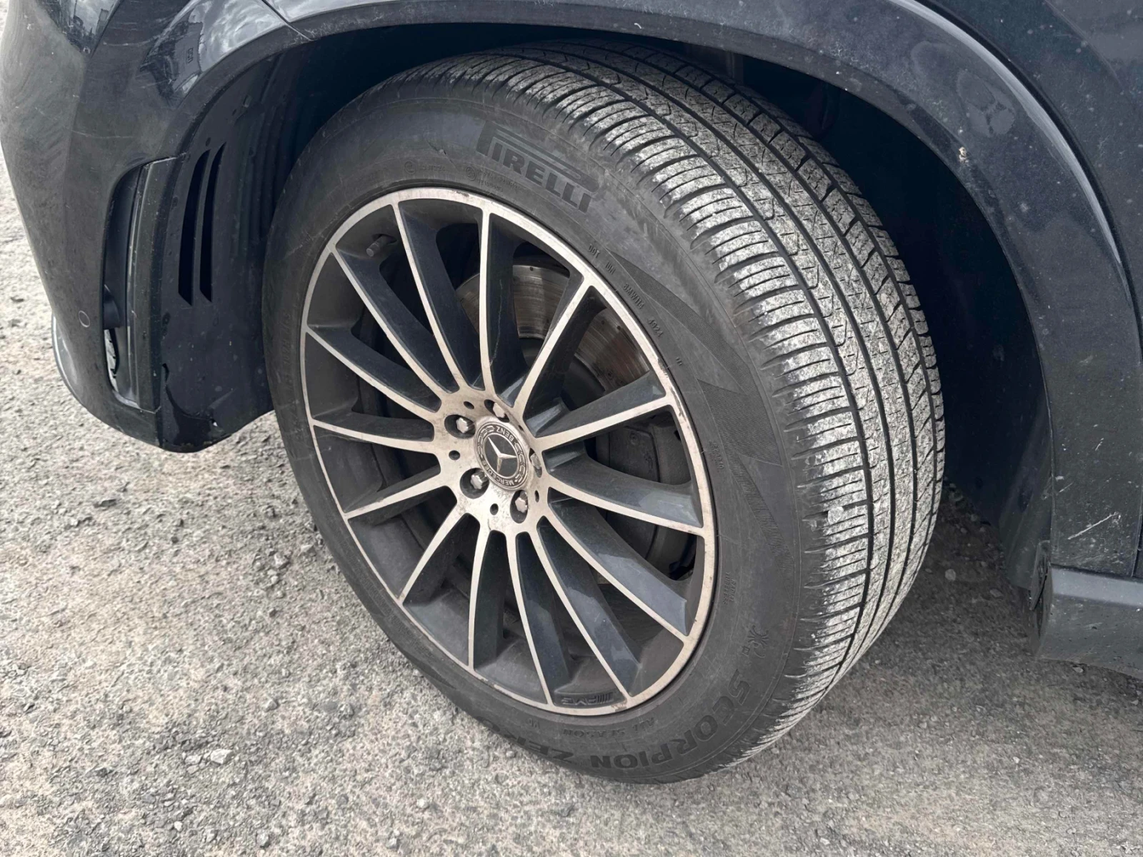 Mercedes-Benz GLE 350 BURMESTER * DISTRONIC * CARFAX, снимка 9 - Автомобили и джипове - 54543664