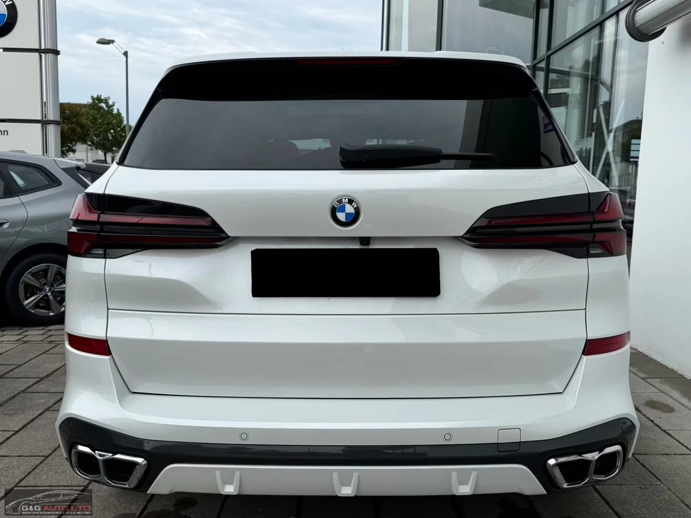BMW X5 M60i/530HP/SHADOW/CARBON/H&K/360/MEMO/HUD/327q, снимка 6 - Автомобили и джипове - 54620128