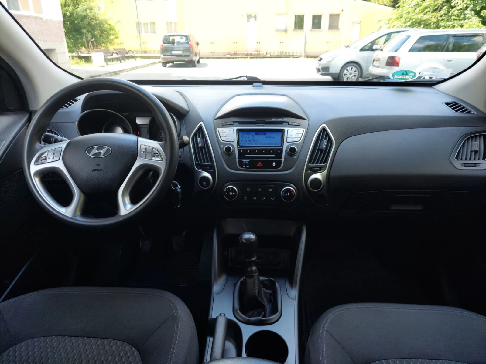 Hyundai IX35 1.6 167000км ТОП, снимка 9 - Автомобили и джипове - 54661379