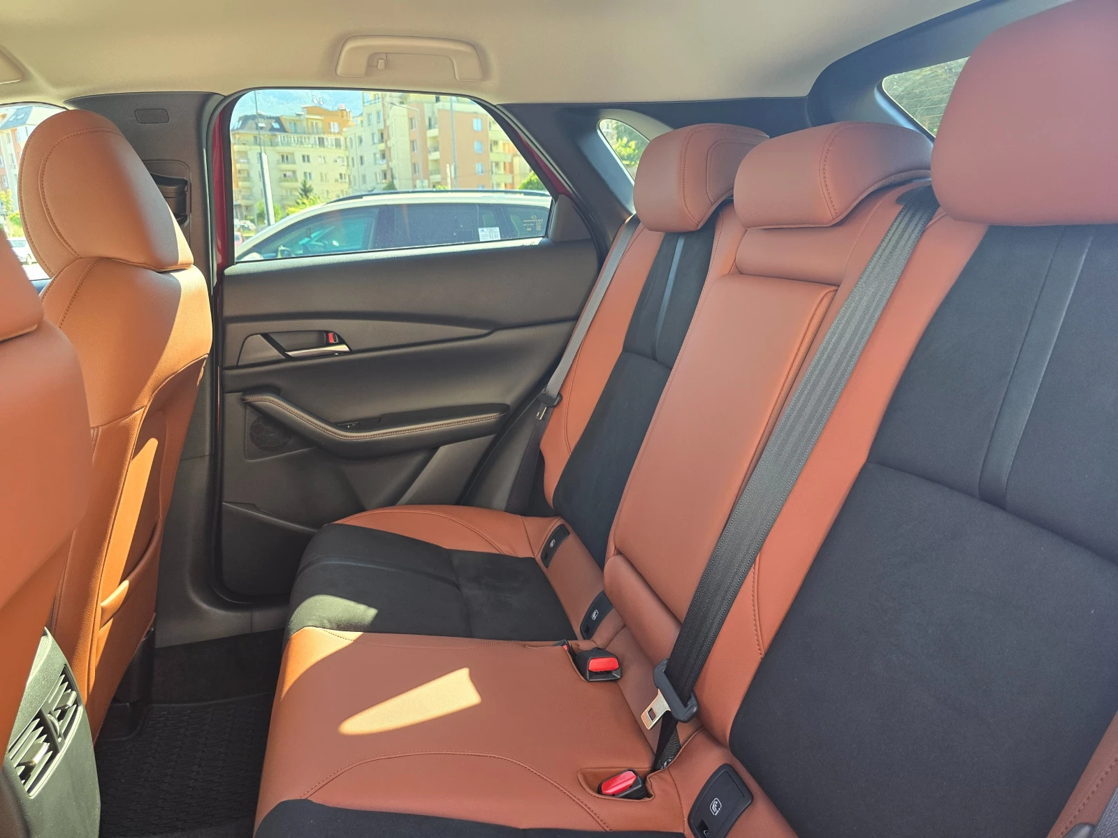 Mazda CX-30 Nagisa 2.5AT 150 km BOSE HUD Гаранция, снимка 8 - Автомобили и джипове - 55397071