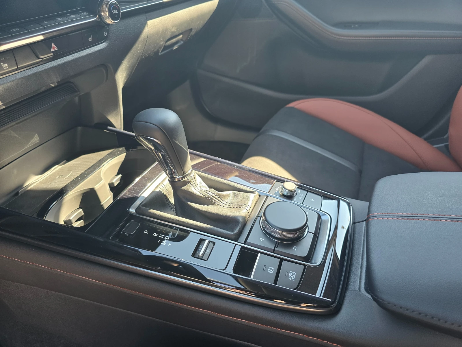 Mazda CX-30 Nagisa 2.5AT 150 km BOSE HUD Гаранция, снимка 7 - Автомобили и джипове - 55397071