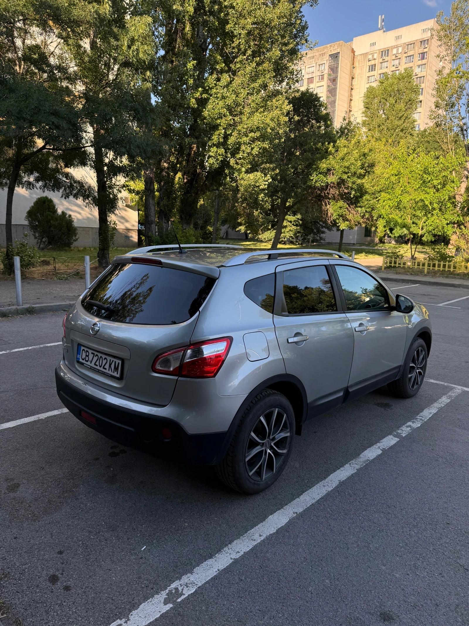Nissan Qashqai, снимка 4 - Автомобили и джипове - 55450389