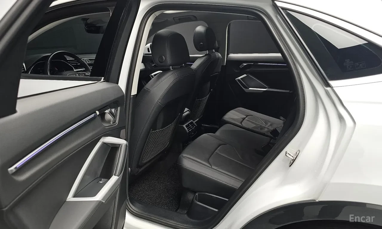 Audi Q3 Sportback 40TFSI* MATRIX* S* LINE* ДИСТРОНИК* ХЕДЪП* КАМЕРА*, снимка 14 - Автомобили и джипове - 55962693