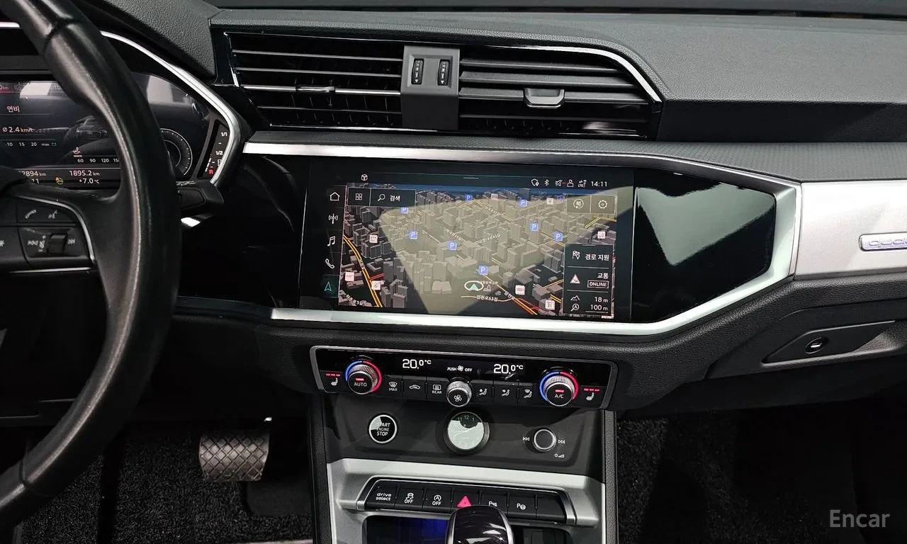 Audi Q3 Sportback 40TFSI* MATRIX* S* LINE* ДИСТРОНИК* ХЕДЪП* КАМЕРА*, снимка 8 - Автомобили и джипове - 55962693