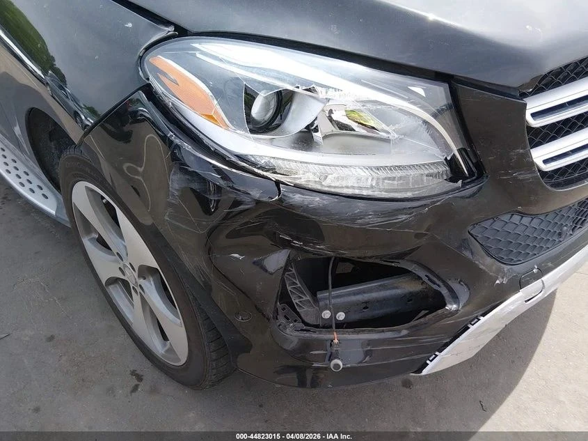 Mercedes-Benz GLE 350, снимка 4 - Автомобили и джипове - 56697165