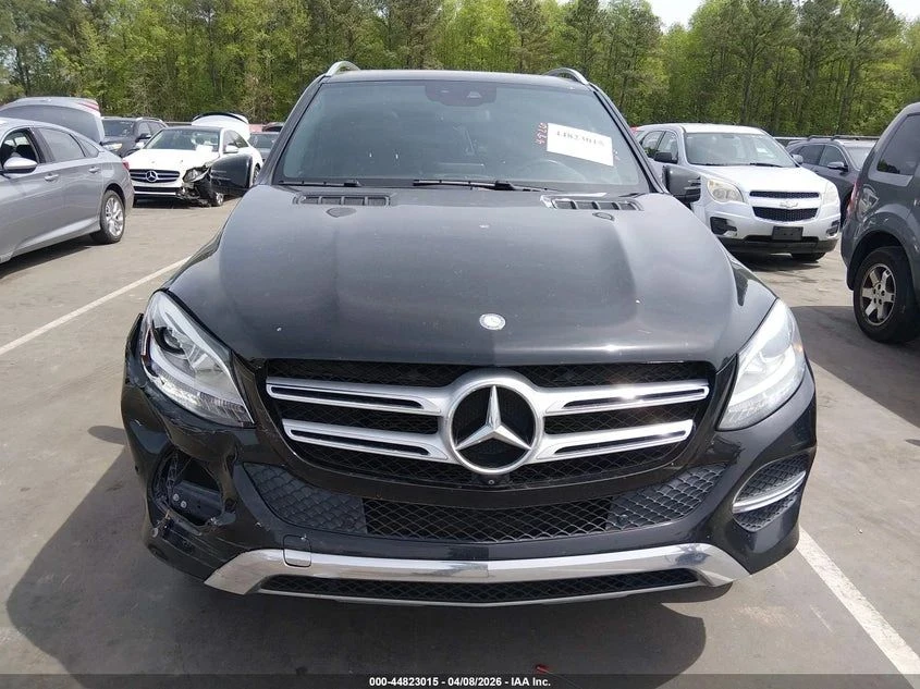 Mercedes-Benz GLE 350, снимка 2 - Автомобили и джипове - 56697165