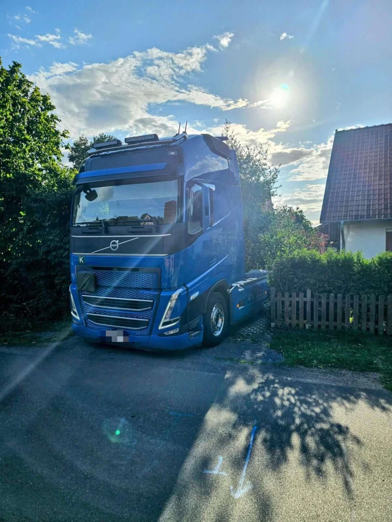 Volvo Fh, снимка 3 - Камиони - 49238624