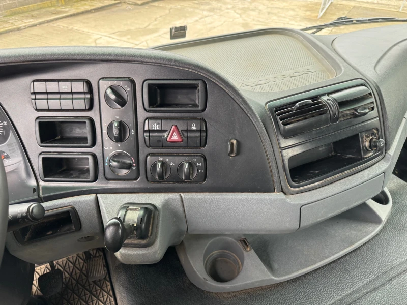 Mercedes-Benz Actros 1832 , 4x4 , кош:4., 60м, тристранен самосвал, снимка 14 - Камиони - 52562828