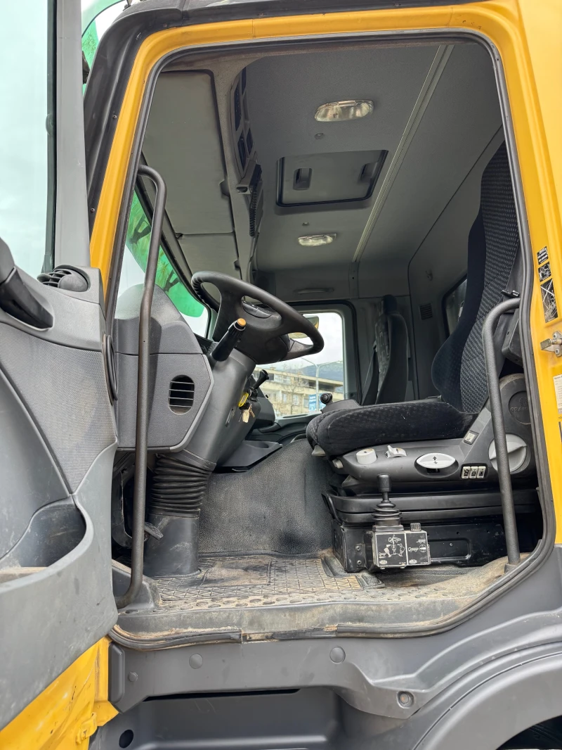 Mercedes-Benz Actros 1832 , 4x4 , кош:4., 60м, тристранен самосвал, снимка 12 - Камиони - 52562828