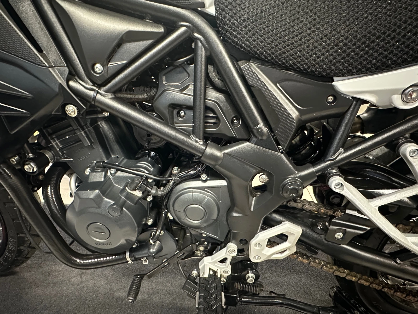 Benelli 500 TRK 502Х 08.2020г., снимка 11 - Мотоциклети и мототехника - 53781147