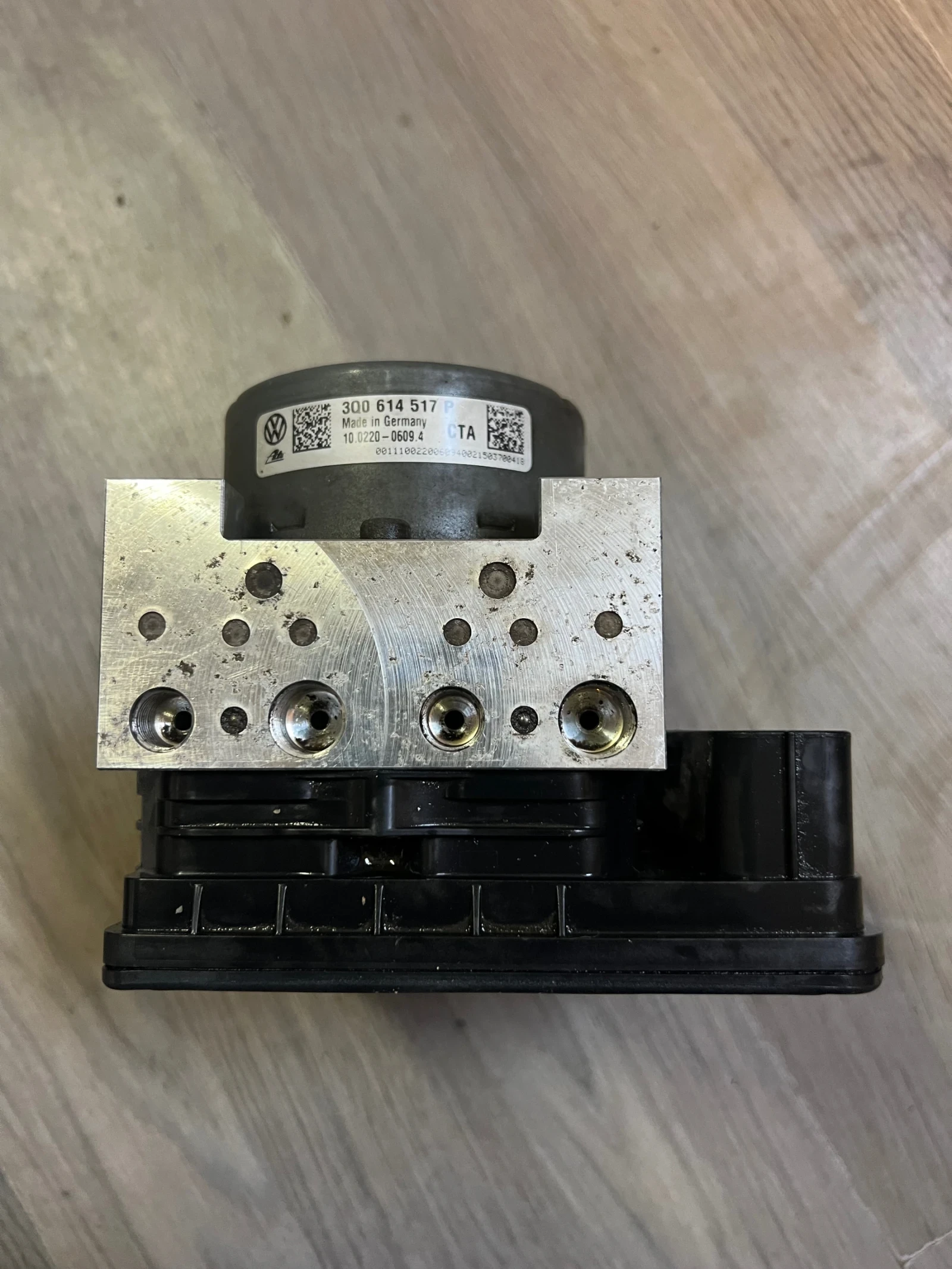 3Q0614517P ABS  SKODA OCTAVIA 3  3Q0907373P 3Q0 907 379P Ate 10.0916-0316.3 10.0625-3065.1 | Mobile.bg   1