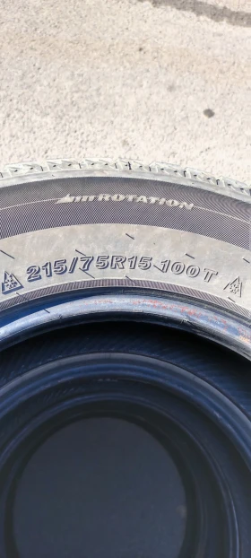 Гуми Зимни 215/75R15, снимка 4 - Гуми и джанти - 47283659