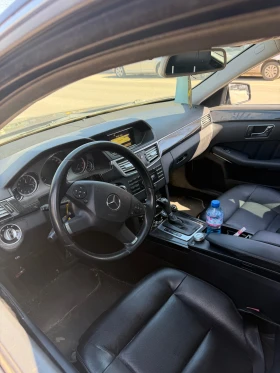 Mercedes-Benz E 220, снимка 7