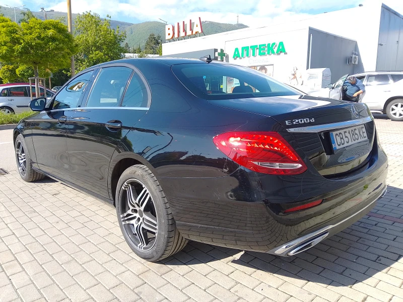 Mercedes-Benz E 200 D, снимка 3 - Автомобили и джипове - 45695987