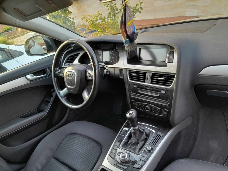 Audi A4, снимка 7 - Автомобили и джипове - 46318874