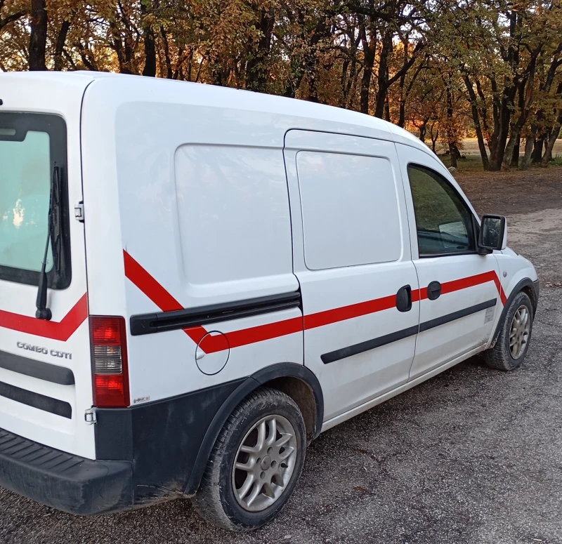 Opel Combo, снимка 3 - Автомобили и джипове - 48027870