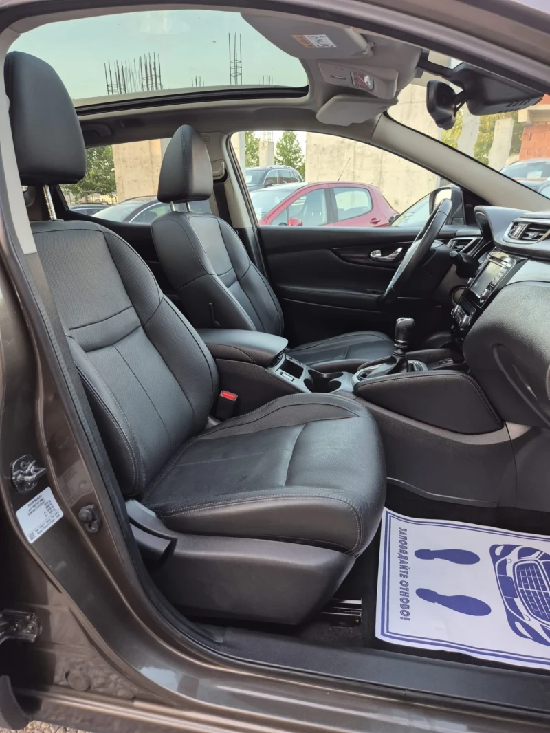 Nissan Qashqai 1.5DCI-NAVI-PANORAMA-FULL, снимка 12 - Автомобили и джипове - 48419218
